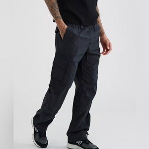 Urban Outfitters Cargo Joggers Size L 🖤